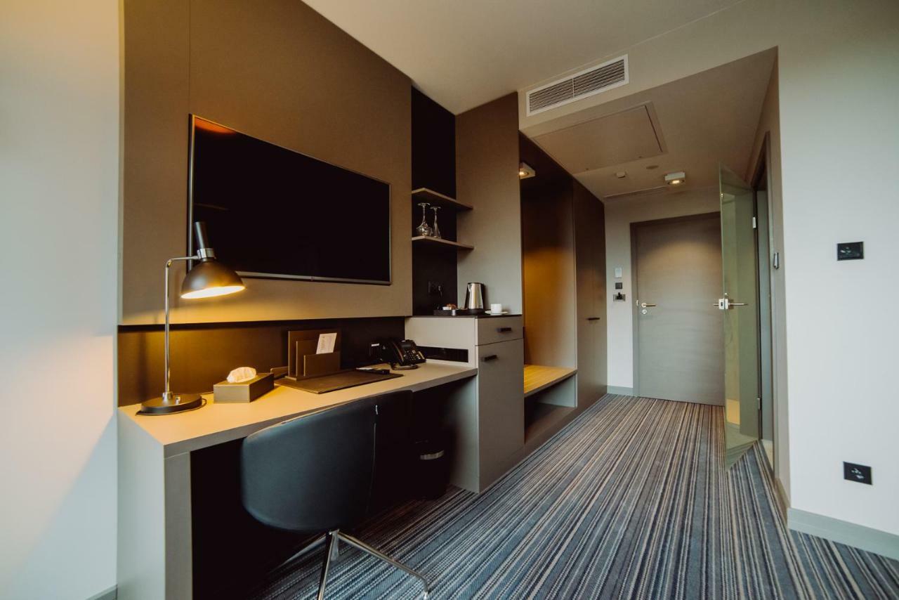 Hotel Evva Tarnobrzeg Dış mekan fotoğraf